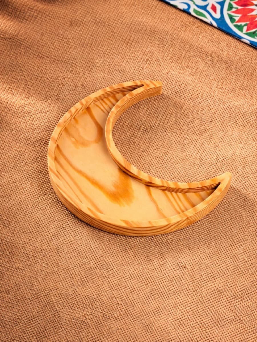 Crescent plate — alternate