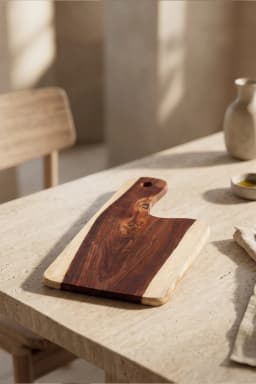 Meduim Cutting board with handle 1