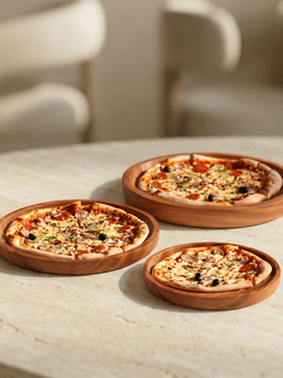 Set of pizza serving plates 0